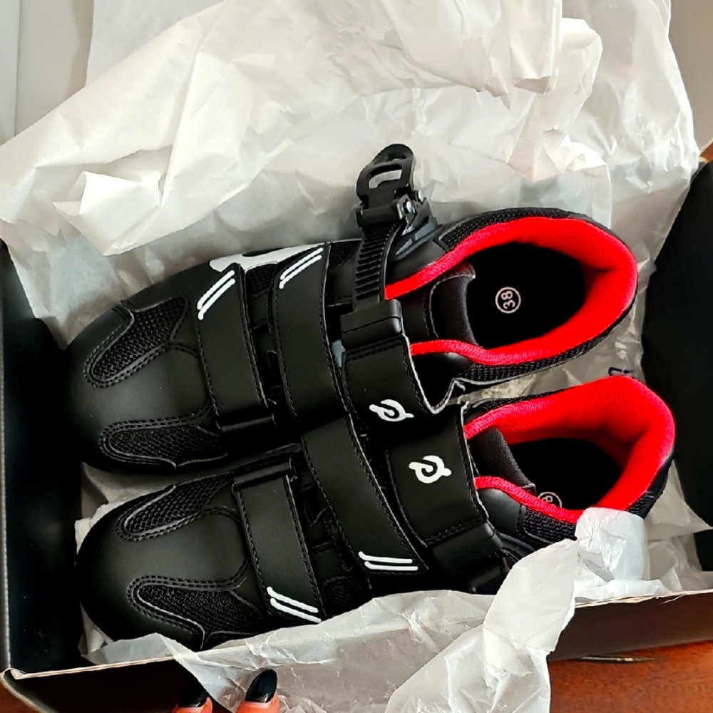 Peloton Brand New Cycling Shoesnfor Spin Bike In Red And Black Size 38